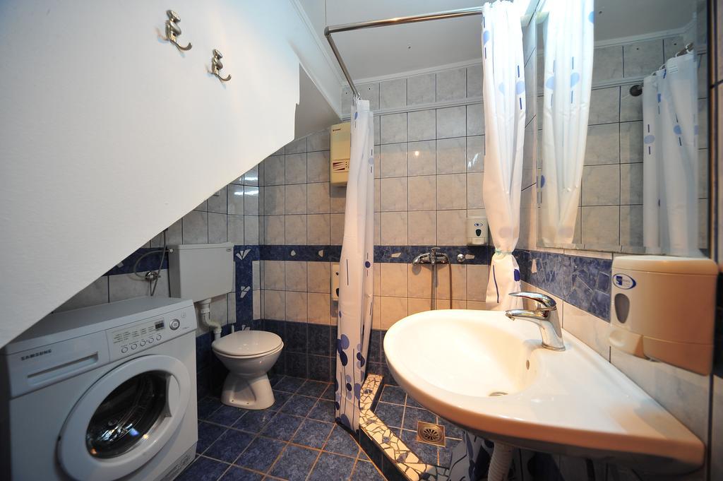 Hostel Bed N Beer Beograd Phòng bức ảnh