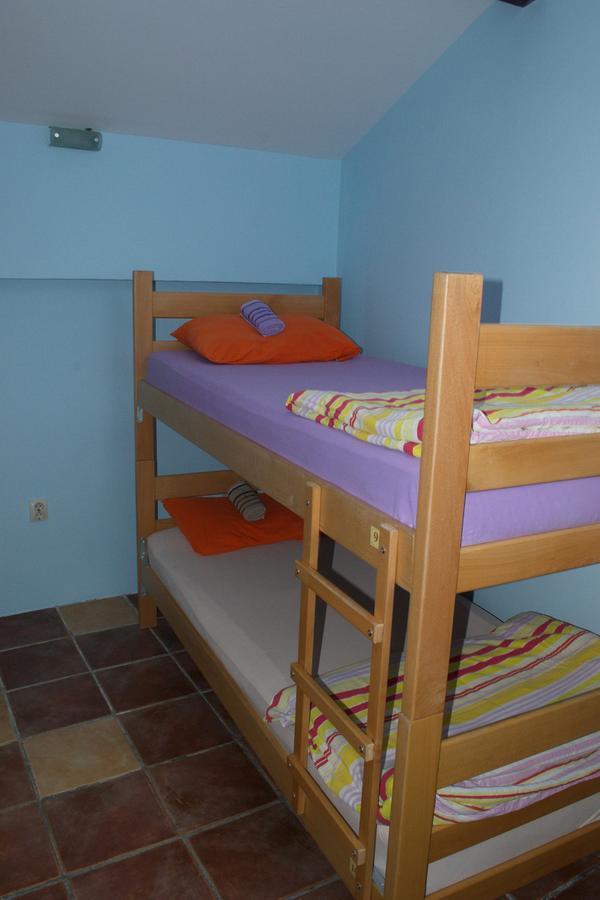 Hostel Bed N Beer Beograd Ngoại thất bức ảnh
